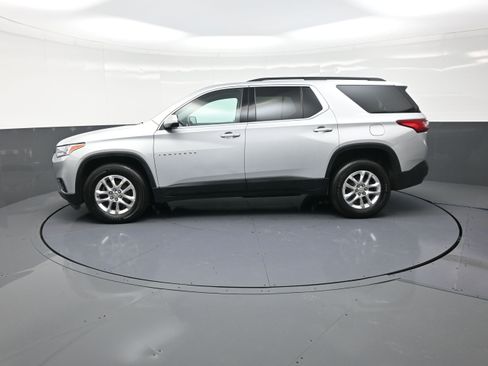 Used 2020 Chevrolet Traverse LT image 6