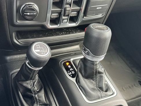 New 2026 Jeep Gladiator Sport AWD/4WD image 34