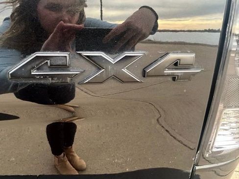 Used 2017 RAM 1500 Express w/ Black Ram 1500 Express Group image 9