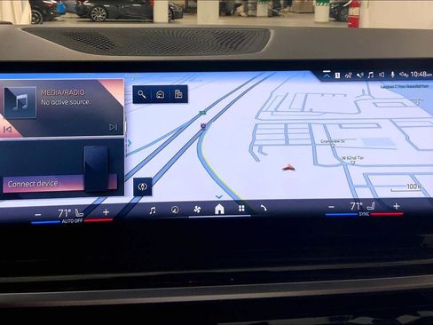 Used 2024 BMW X5 xDrive40i w/ M Sport Package image 36