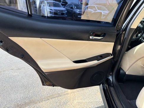Used 2015 Lexus IS 250 RWD image 31