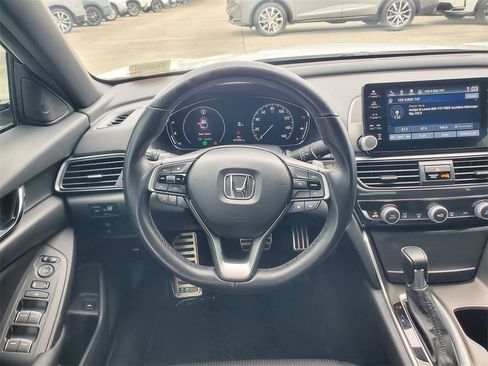 Used 2022 Honda Accord Sport image 22