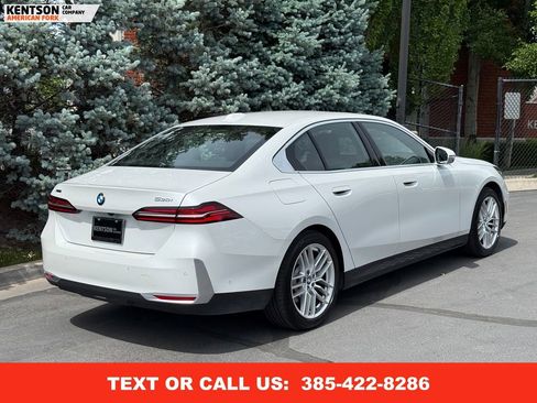Used 2025 BMW 530i xDrive 530i xDrive image 9
