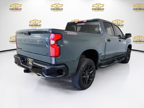 Used 2025 Chevrolet Silverado 1500 LT Trail Boss w/ Convenience Package II AWD/4WD image 8