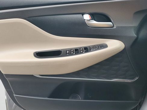 Used 2019 Hyundai Santa Fe SEL FWD image 18