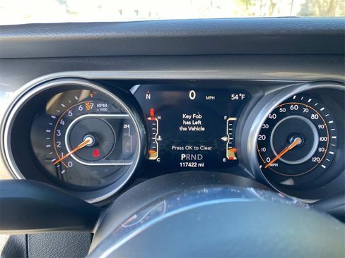 Used 2018 Jeep Wrangler Unlimited Sahara image 15