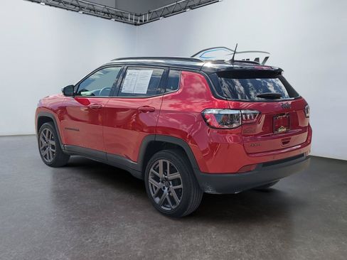 Used 2026 Jeep Compass Limited AWD/4WD image 5
