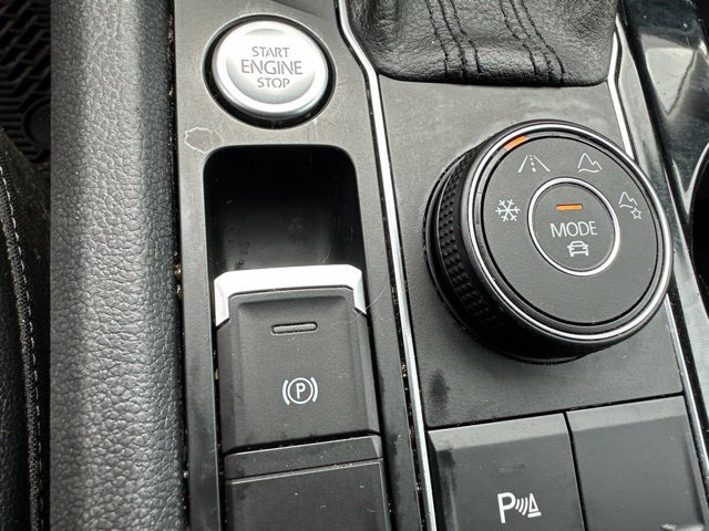 Used 2021 Volkswagen Atlas SEL AWD/4WD image 36
