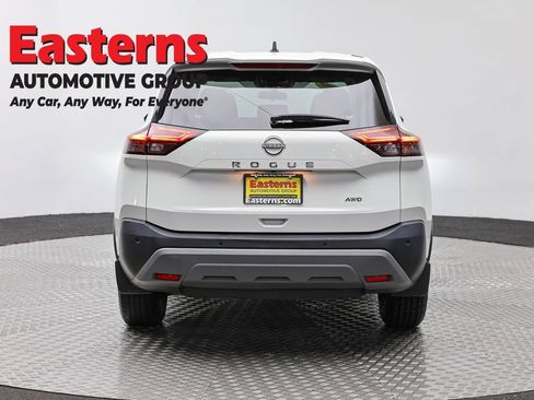 Used 2023 Nissan Rogue S AWD/4WD image 6