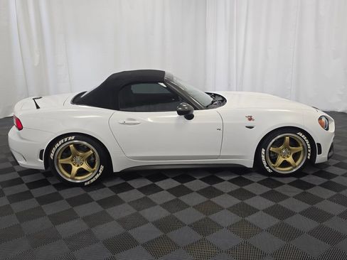 Used 2017 FIAT 124 Spider Abarth RWD image 19