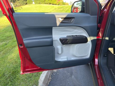 New 2025 Ford Maverick XLT w/ 4K Tow Package image 19