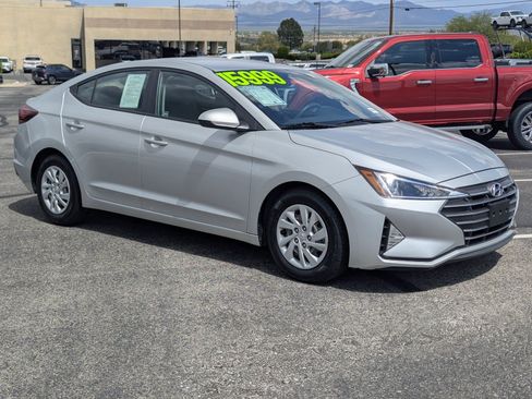 Used 2019 Hyundai Elantra SE FWD image 1