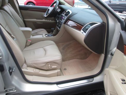 Used 2009 Cadillac SRX AWD w/ Third Row Seating Package image 17