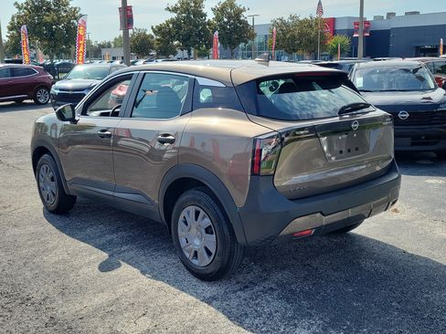 Certified 2025 Nissan Kicks S FWD image 7