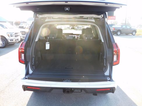 New 2025 Ford Expedition Active image 7