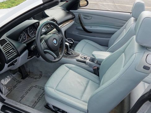 Used 2009 BMW 128i Convertible RWD image 8