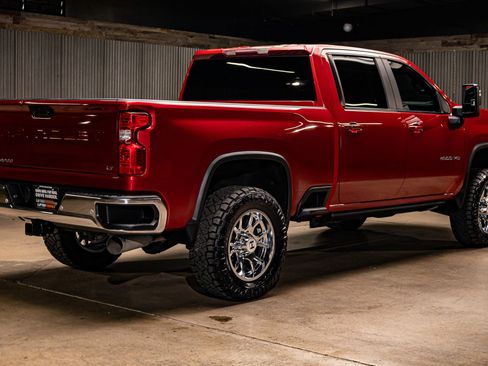 Used 2020 Chevrolet Silverado 2500 LT w/ All Star Edition image 9