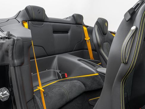 Certified 2025 Ferrari Roma Base image 31