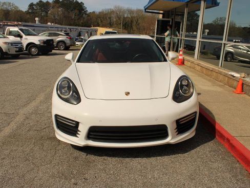 Used 2016 Porsche Panamera GTS image 2