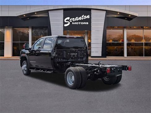 New 2025 GMC Sierra 3500 Pro w/ Fleet Convenience Package image 3