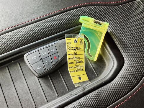 Used 2022 Chevrolet Tahoe RST image 24