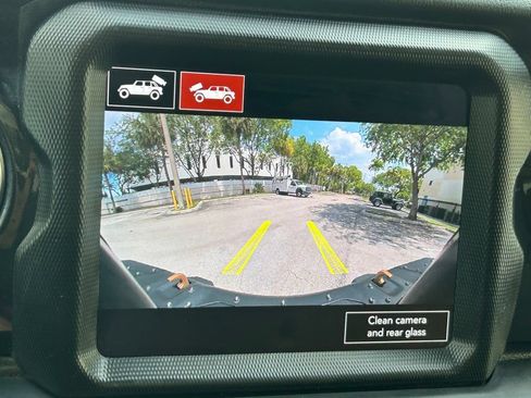 Used 2022 Jeep Wrangler Unlimited Rubicon w/ Trailer Tow Package AWD/4WD image 70