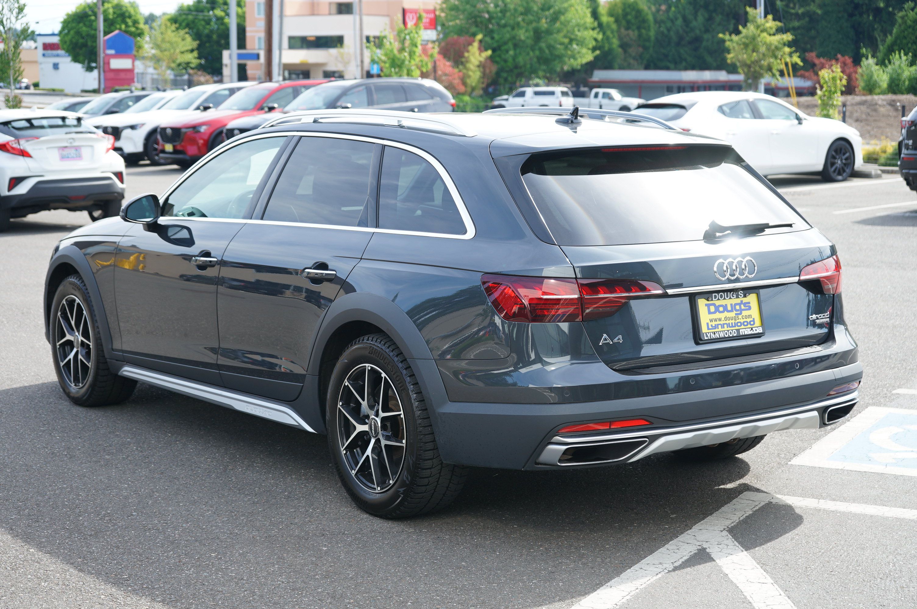 Used 2023 Audi A4 2.0T allroad Premium Plus AWD/4WD image 6