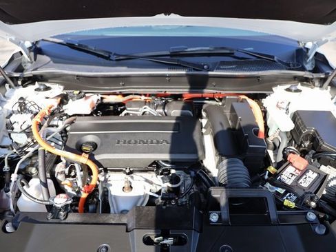 Certified 2025 Honda CR-V Sport image 24