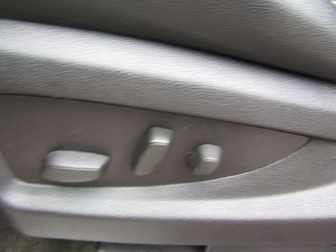 Used 2016 Chevrolet Tahoe LT image 31