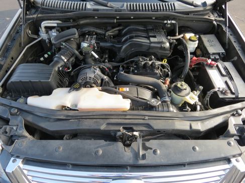 Used 2007 Ford Explorer XLT image 29