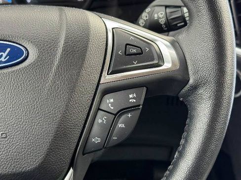 Certified 2022 Ford Edge Titanium AWD/4WD image 30