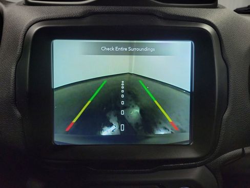 Used 2023 Jeep Renegade Latitude image 19