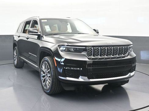New 2025 Jeep Grand Cherokee L Summit image 9