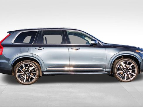 Used 2025 Volvo XC90 B5 Plus w/ Protection Package Premier image 4