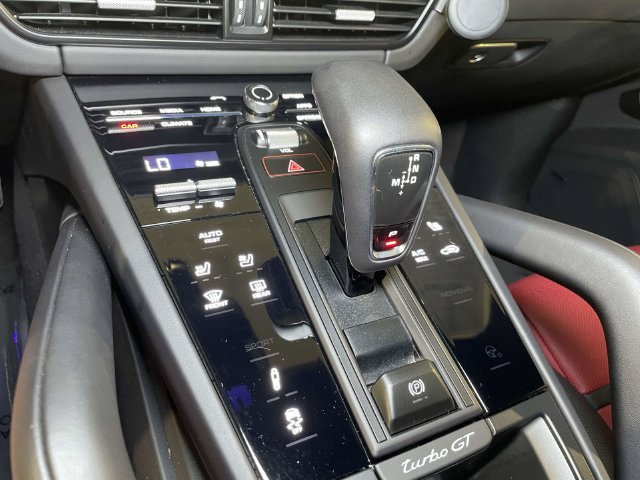 Certified 2023 Porsche Cayenne Turbo GT AWD/4WD image 33