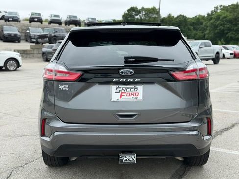 Used 2022 Ford Edge ST-Line w/ Class II Trailer Tow Package AWD/4WD image 6