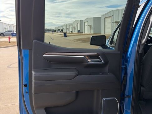 Used 2022 Chevrolet Silverado 1500 LT Trail Boss image 39