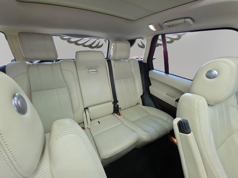 Used 2017 Land Rover Range Rover HSE image 13