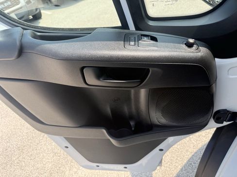 Used 2024 RAM ProMaster 3500 w/ Delivery Van Package image 19