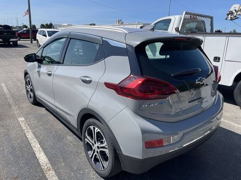 Used 2020 Chevrolet Bolt Premier w/ Infotainment Package FWD image 6