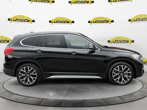Used 2022 BMW X1 sDrive28i image 6