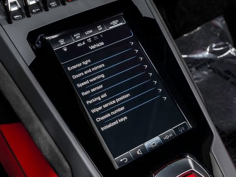 Used 2023 Lamborghini Huracan EVO RWD image 25