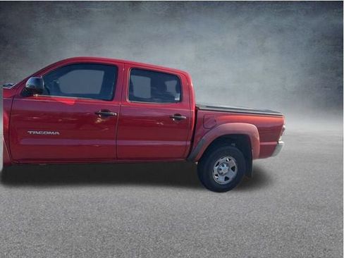 Used 2013 Toyota Tacoma PreRunner image 14