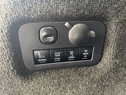Used 2017 Lincoln MKT AWD w/ Technology Package image 18