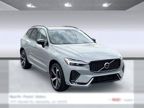 Used 2025 Volvo XC60 B5 Ultra w/ Protection Package Premier image 6