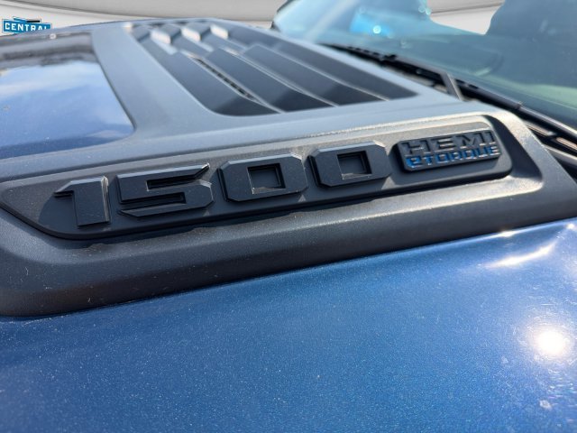 Used 2023 RAM 1500 Laramie AWD/4WD image 11