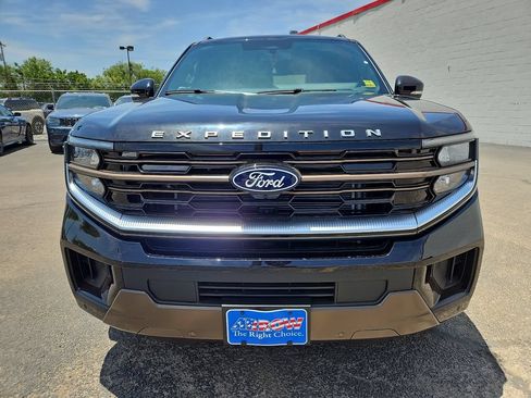 New 2027 Ford Expedition King Ranch RWD image 3