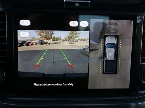 New 2026 Ford F250 Lariat w/ Black Appearance Package image 19