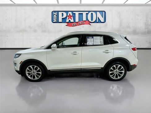 Used 2017 Lincoln MKC Select w/ Select Plus Package FWD image 4