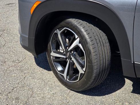 Used 2021 Chevrolet TrailBlazer RS w/ Technology Package FWD image 27
